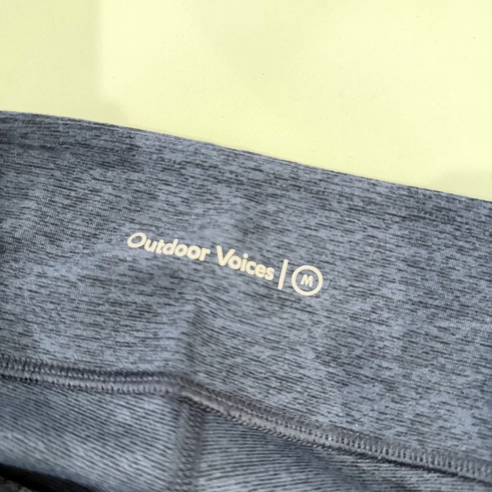 Outdoor Voices Navy‎ Blue Black Colorblock Heathered Cropped Leggings M Capri